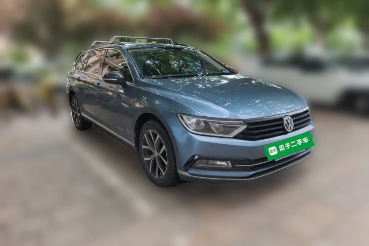 Used Volkswagen Variant 2018 380TSI Two-Wheel Drive Comfort Edition Front Right 45 Deg