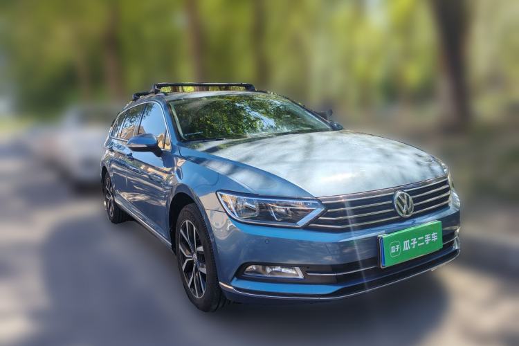 Used Volkswagen Variant 2018 380TSI Two-Wheel Drive Comfort Edition Front Right 45 Deg