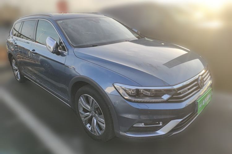 Used Volkswagen Variant 2018 380TSI Four-Wheel Drive Trail Edition Front Right 45 Deg