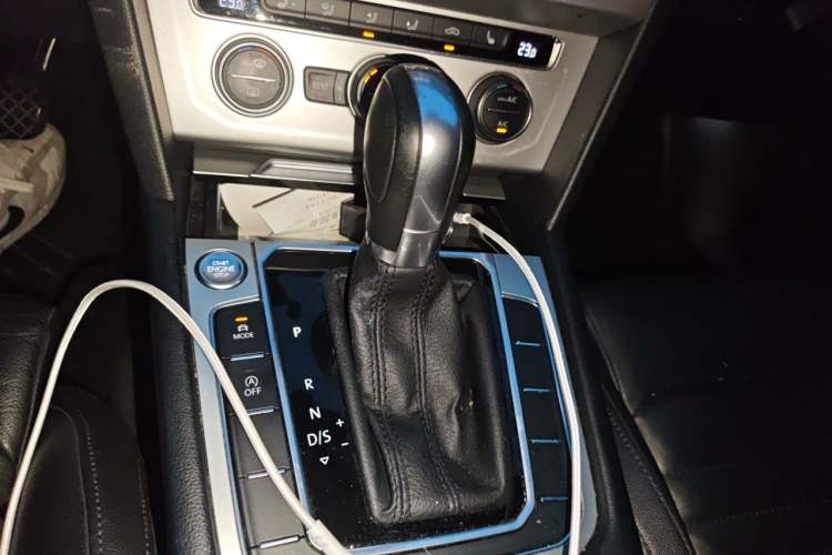 Used Volkswagen Variant 2018 380TSI Two-Wheel Drive Comfort Edition Gear Lever
