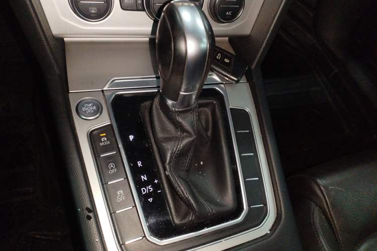 Used Volkswagen Variant 2018 380TSI Two-Wheel Drive Comfort Edition Gear Lever