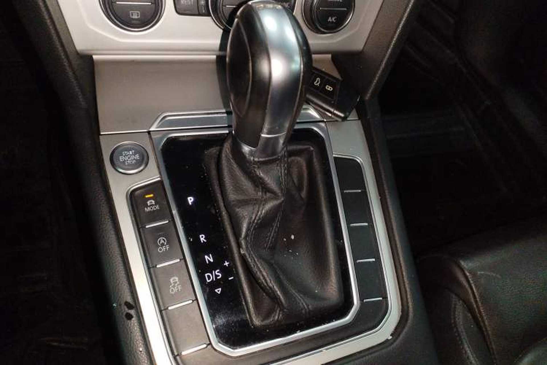 Used Volkswagen Variant 2018 380TSI Two-Wheel Drive Comfort Edition Gear Lever