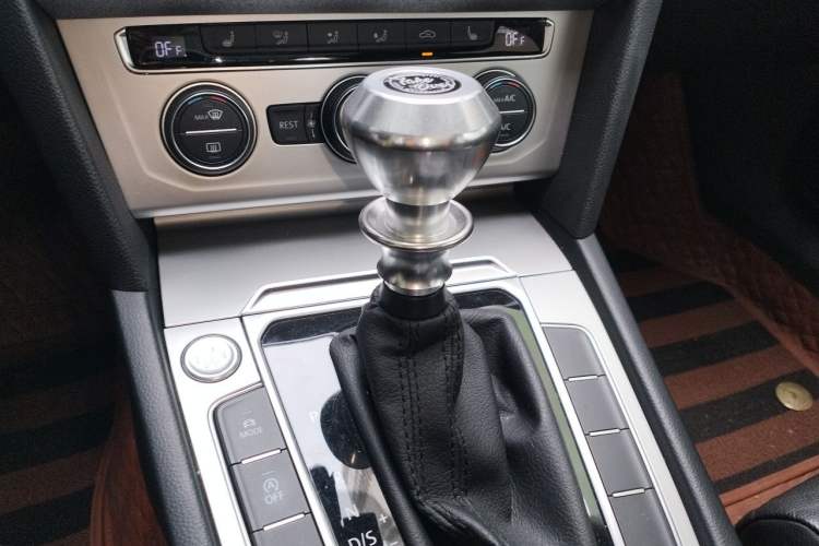 Used Volkswagen Variant 2018 380TSI Two-Wheel Drive Comfort Edition Gear Lever