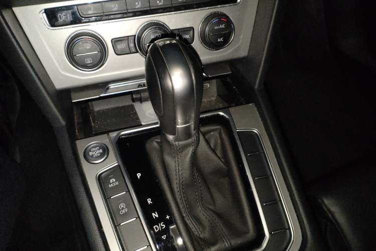 Used Volkswagen Variant 2018 380TSI Four-Wheel Drive Longitudinal Version Gear Lever
