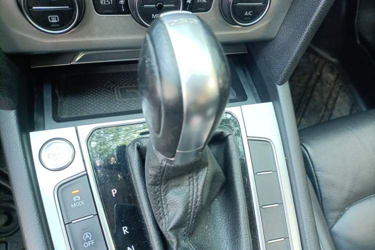 Used Volkswagen Variant 2018 380TSI Two-Wheel Drive Comfort Edition Gear Lever