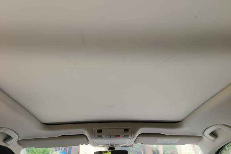 Used Volkswagen Variant 2018 380TSI Two-Wheel Drive Comfort Edition Headliner