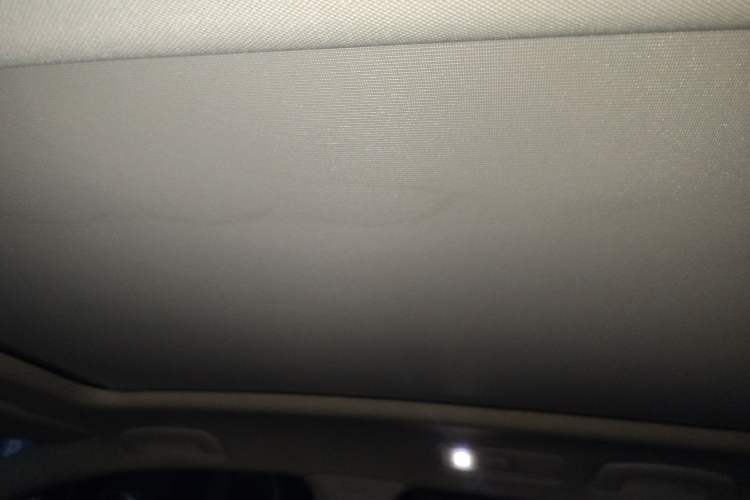 Used Volkswagen Variant 2018 380TSI Four-Wheel Drive Longitudinal Version Headliner