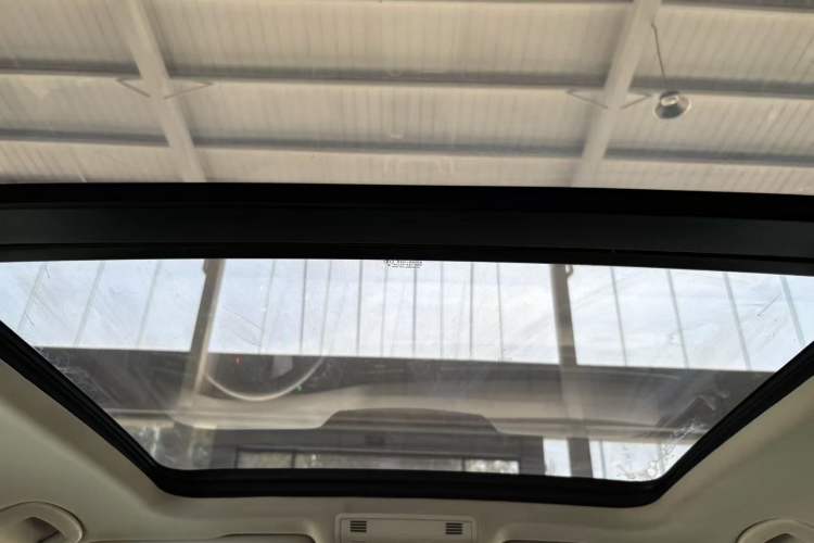 Used Volkswagen Variant 2018 380TSI Two-Wheel Drive Comfort Edition Headliner