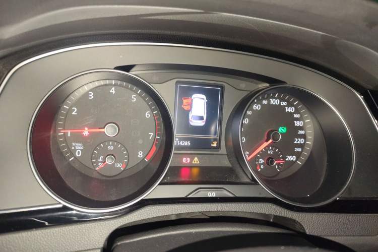Used Volkswagen Variant 2018 380TSI Two-Wheel Drive Comfort Edition Instrument Cluster