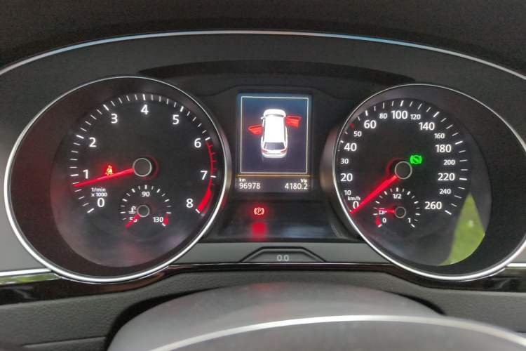 Used Volkswagen Variant 2018 380TSI Two-Wheel Drive Comfort Edition Instrument Cluster