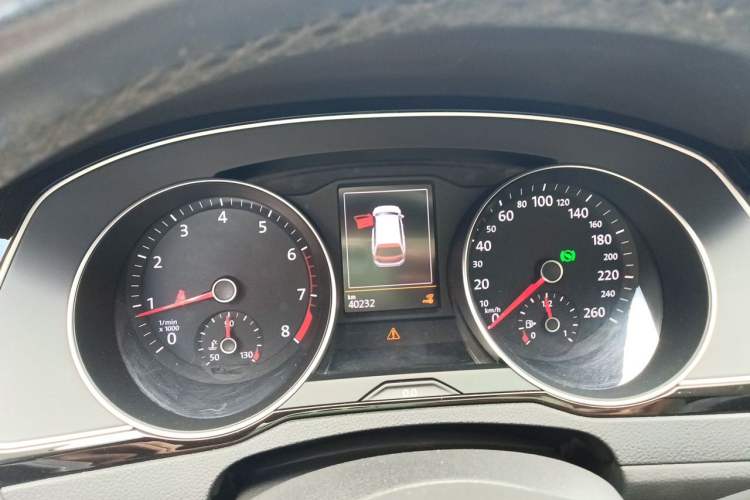 Used Volkswagen Variant 2018 380TSI Two-Wheel Drive Comfort Edition Instrument Cluster