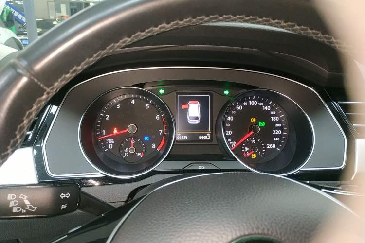Used Volkswagen Variant 2018 380TSI Two-Wheel Drive Comfort Edition Instrument Cluster
