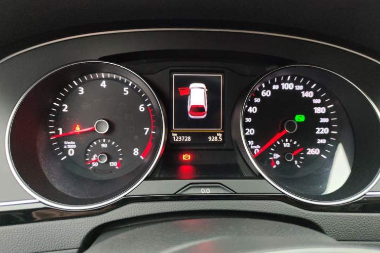 Used Volkswagen Variant 2018 380TSI Two-Wheel Drive Comfort Edition Instrument Cluster