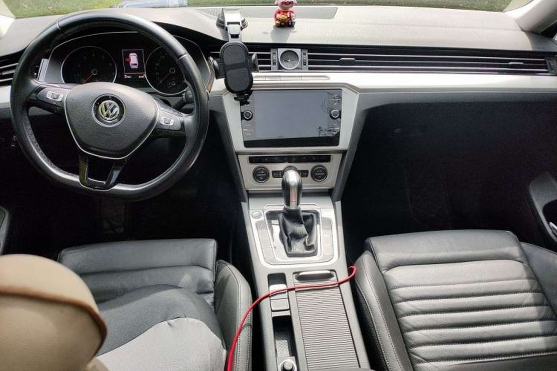 Used Volkswagen Variant 2018 380TSI Two-Wheel Drive Comfort Edition Interior 2