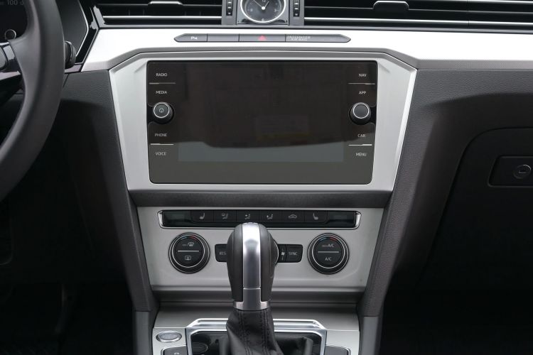 Used Volkswagen Variant 2018 380TSI Two-Wheel Drive Comfort Edition Interior 3