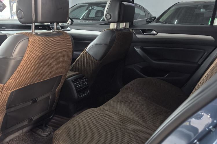 Used Volkswagen Variant 2018 380TSI Two-Wheel Drive Comfort Edition Interior 4