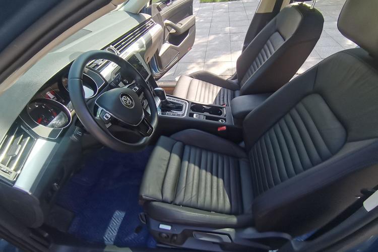 Used Volkswagen Variant 2018 380TSI Two-Wheel Drive Comfort Edition Interior 6