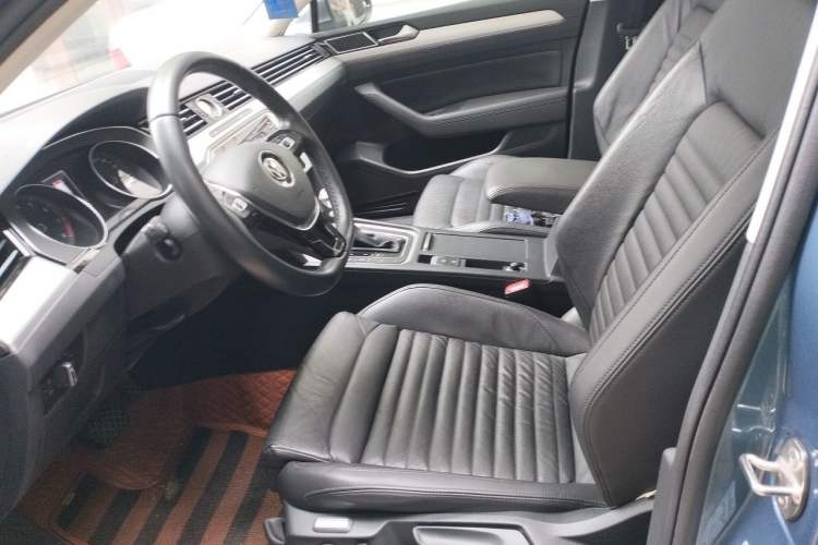 Used Volkswagen Variant 2018 380TSI Two-Wheel Drive Comfort Edition Left Front Seat