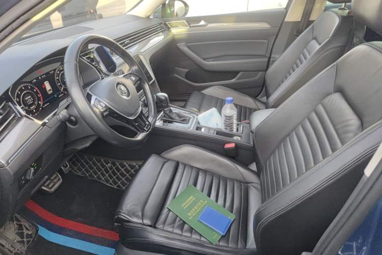 Used Volkswagen Variant 2018 380TSI Four-Wheel Drive Trail Edition Left Front Seat