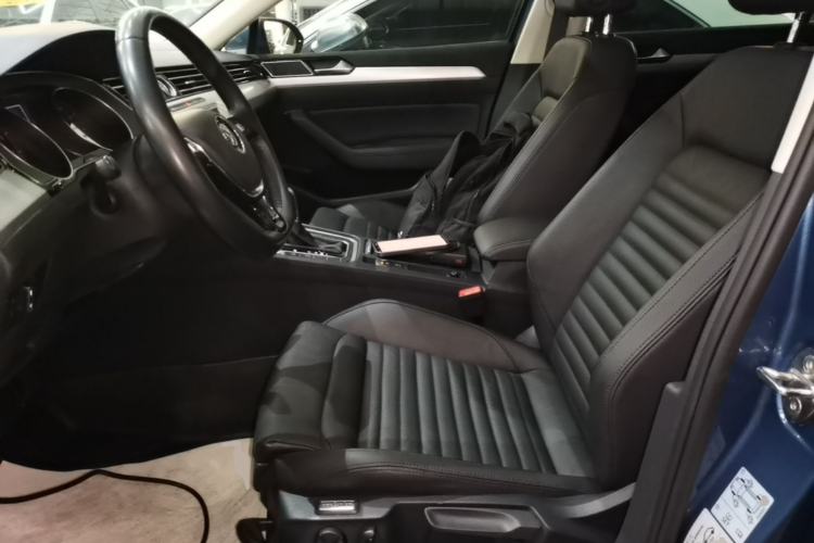 Used Volkswagen Variant 2018 380TSI Two-Wheel Drive Comfort Edition Left Front Seat
