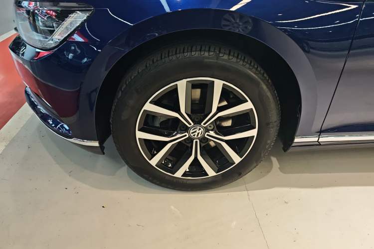 Used Volkswagen Variant 2018 380TSI Two-Wheel Drive Comfort Edition Left Front Wheel Hub