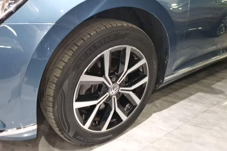 Used Volkswagen Variant 2018 380TSI Two-Wheel Drive Comfort Edition Left Front Wheel Hub
