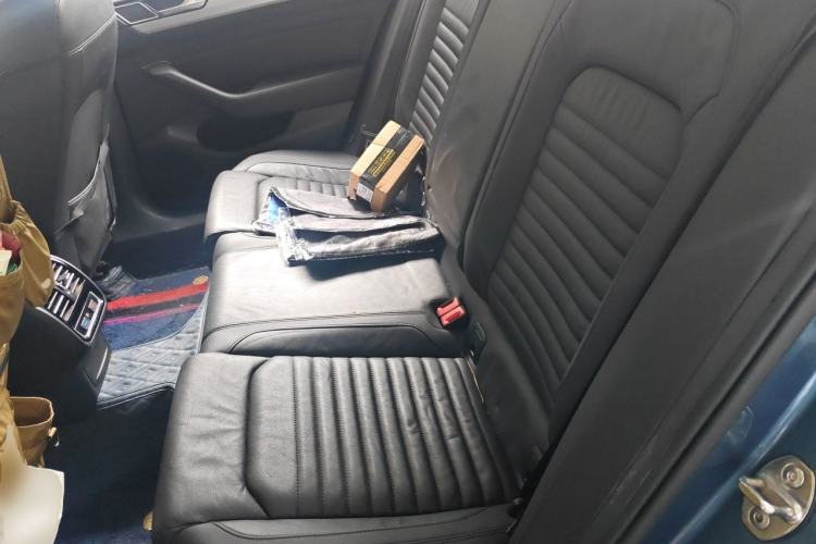 Used Volkswagen Variant 2018 380TSI Two-Wheel Drive Comfort Edition Left Rear Seat