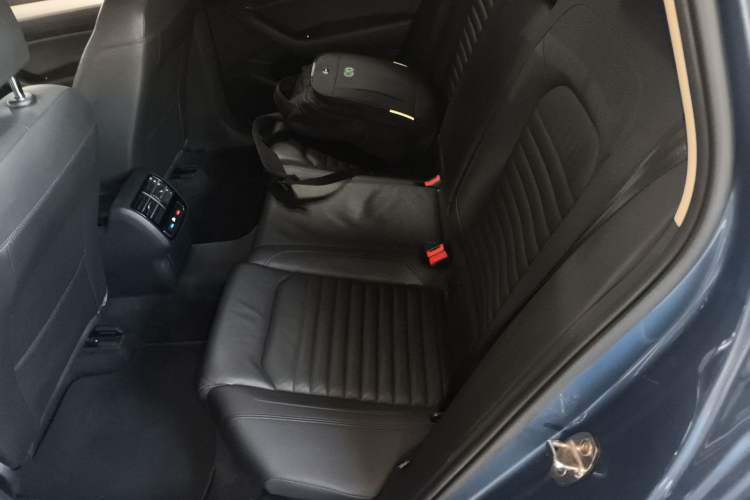 Used Volkswagen Variant 2018 380TSI Two-Wheel Drive Comfort Edition Left Rear Seat