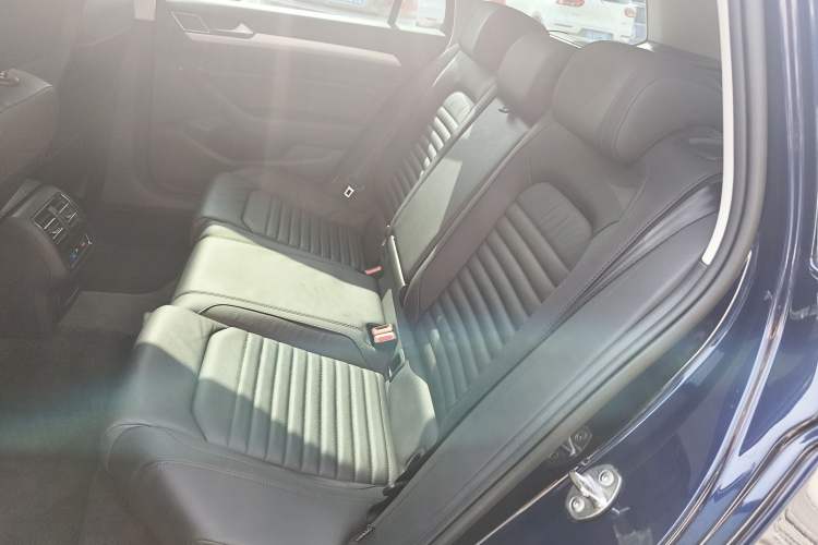 Used Volkswagen Variant 2018 380TSI Two-Wheel Drive Comfort Edition Left Rear Seat