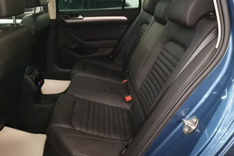 Used Volkswagen Variant 2018 380TSI Two-Wheel Drive Comfort Edition Left Rear Seat