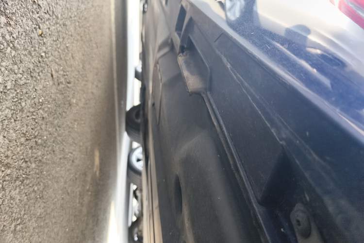 Used Volkswagen Variant 2018 380TSI Two-Wheel Drive Comfort Edition Left Side Sill