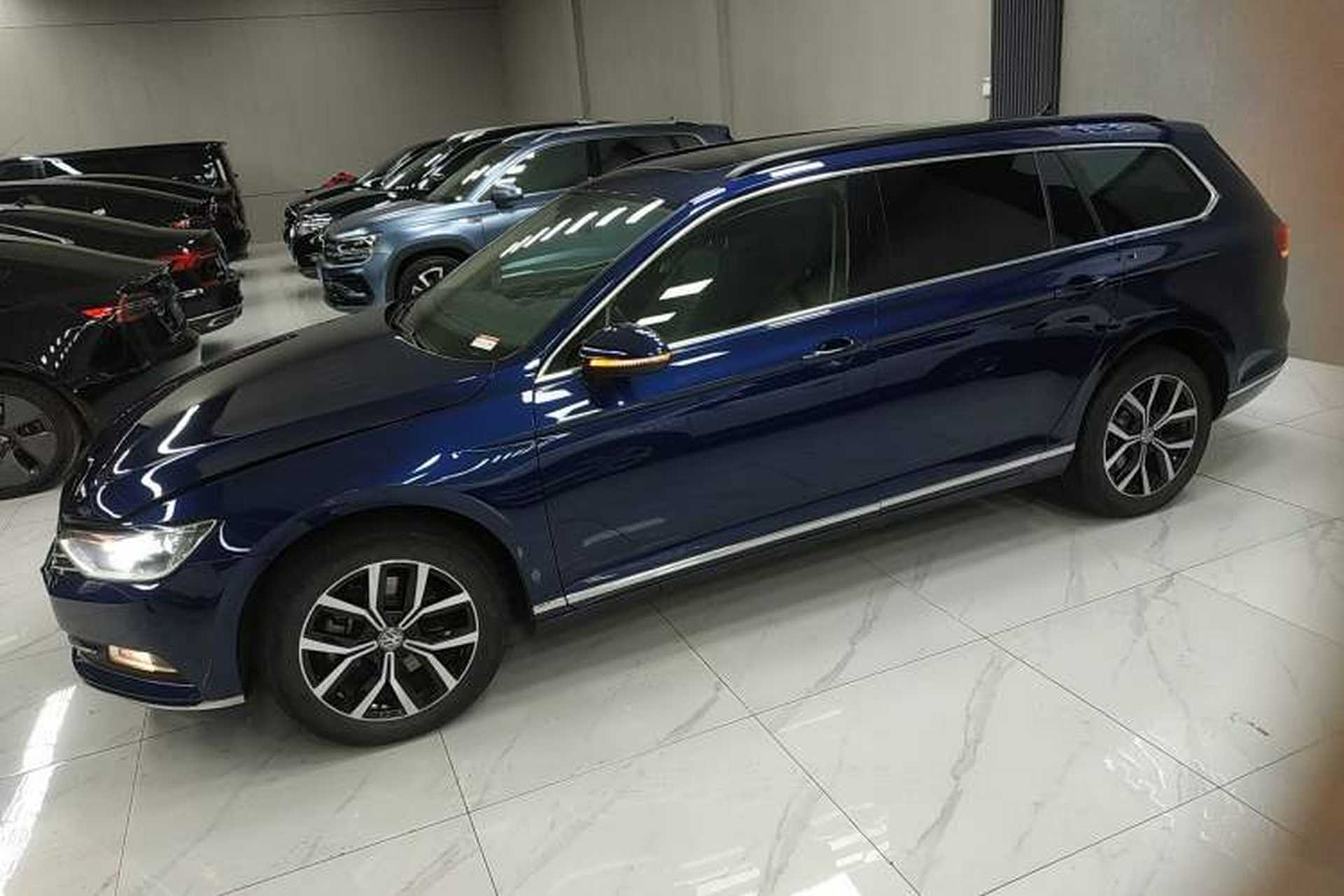 Used Volkswagen Variant 2018 380TSI Two-Wheel Drive Comfort Edition Left Side
