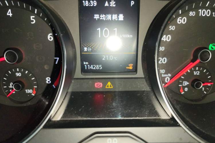 Used Volkswagen Variant 2018 380TSI Two-Wheel Drive Comfort Edition Odometer Close Up