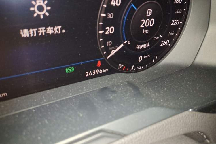 Used Volkswagen Variant 2018 380TSI Two-Wheel Drive Comfort Edition Odometer Close Up