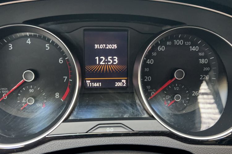 Used Volkswagen Variant 2018 380TSI Two-Wheel Drive Comfort Edition Odometer Close Up