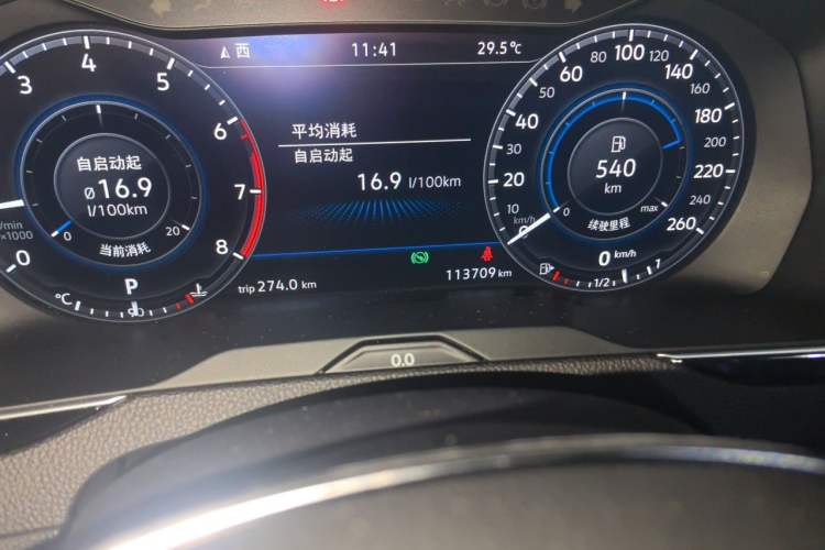 Used Volkswagen Variant 2018 380TSI Two-Wheel Drive Comfort Edition Odometer Close Up