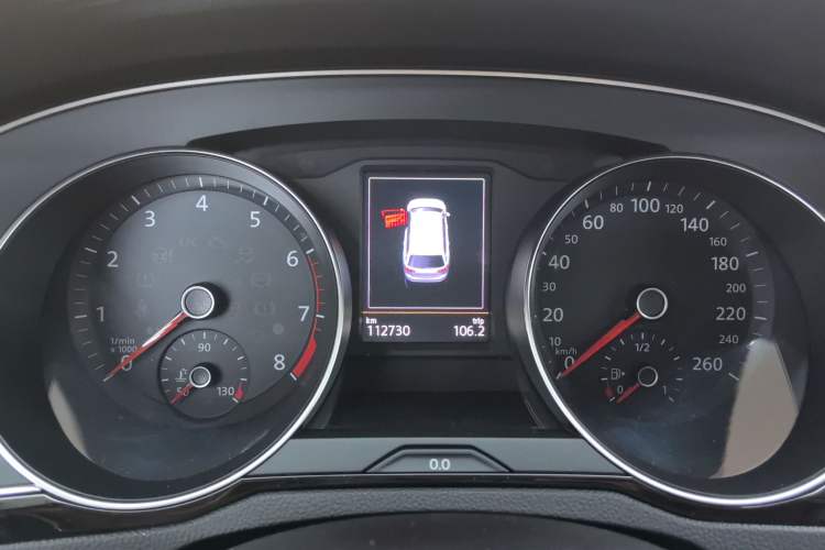 Used Volkswagen Variant 2018 380TSI Two-Wheel Drive Comfort Edition Odometer Close Up