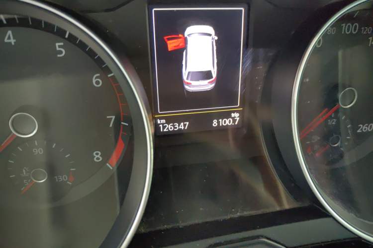 Used Volkswagen Variant 2018 280TSI Two-Wheel Drive Comfort Edition Odometer Close Up