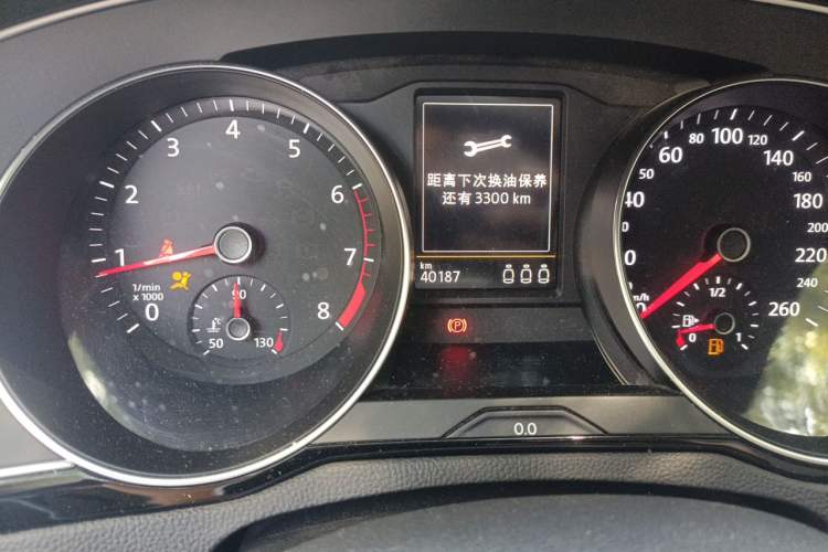 Used Volkswagen Variant 2018 380TSI Two-Wheel Drive Comfort Edition Odometer Close Up