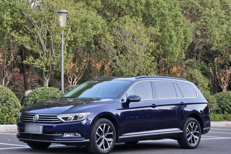 Used Volkswagen Variant 2018 380TSI Two-Wheel Drive Comfort Edition Guazi used car, China used car export, Used car for sale, Used  cars, Cheapest cars for sale