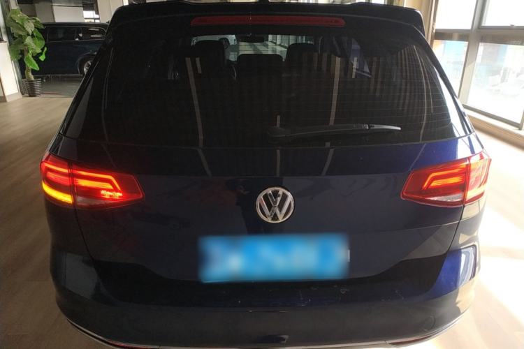 Used Volkswagen Variant 2018 380TSI Two-Wheel Drive Comfort Edition Rear