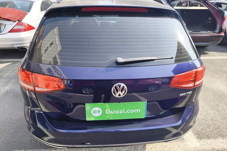 Used Volkswagen Variant 2018 380TSI Two-Wheel Drive Comfort Edition Rear