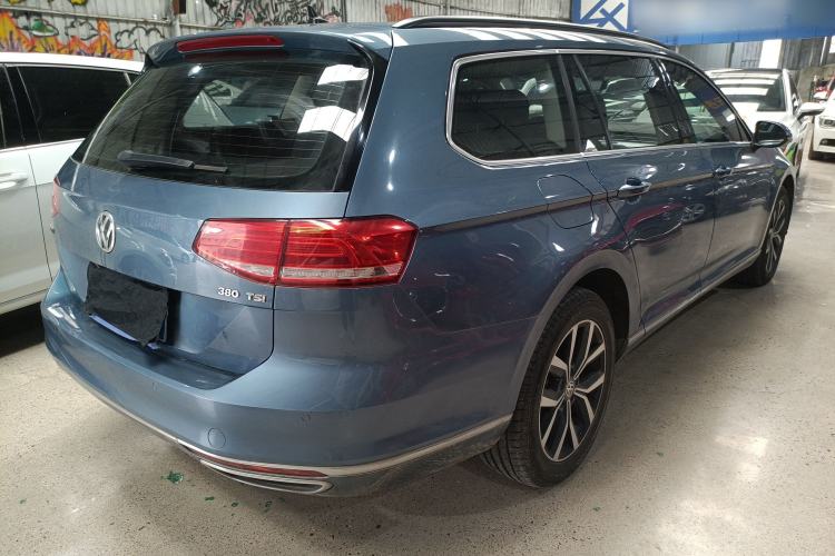 Used Volkswagen Variant 2018 380TSI Two-Wheel Drive Comfort Edition Rear Right 45 Deg