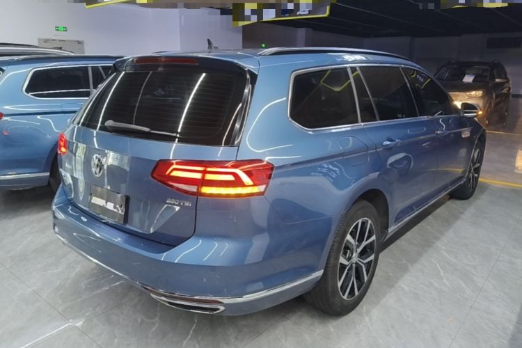 Used Volkswagen Variant 2018 380TSI Two-Wheel Drive Comfort Edition Rear Right 45 Deg