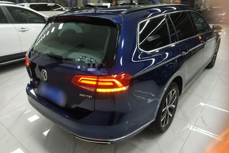Used Volkswagen Variant 2018 380TSI Two-Wheel Drive Comfort Edition Rear Right 45 Deg