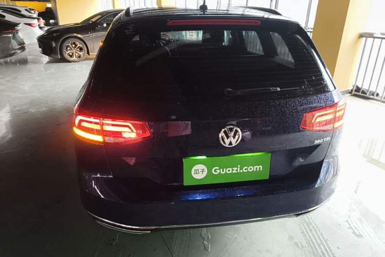 Used Volkswagen Variant 2018 380TSI Two-Wheel Drive Comfort Edition Rear
