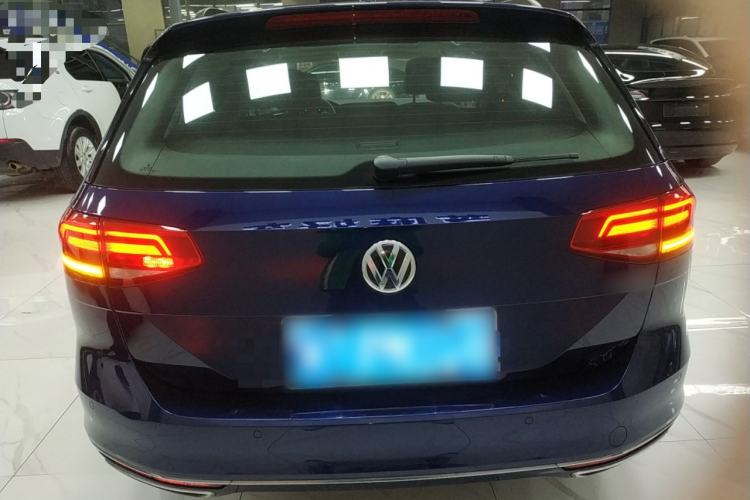 Used Volkswagen Variant 2018 380TSI Two-Wheel Drive Comfort Edition Rear