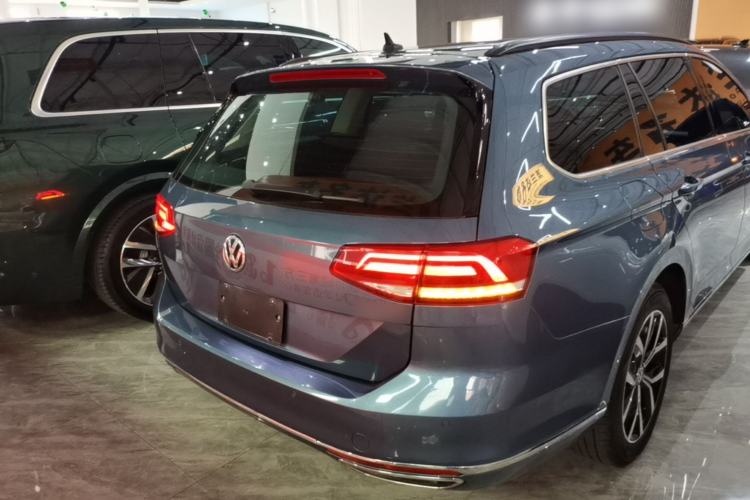 Used Volkswagen Variant 2018 380TSI Two-Wheel Drive Comfort Edition Rear