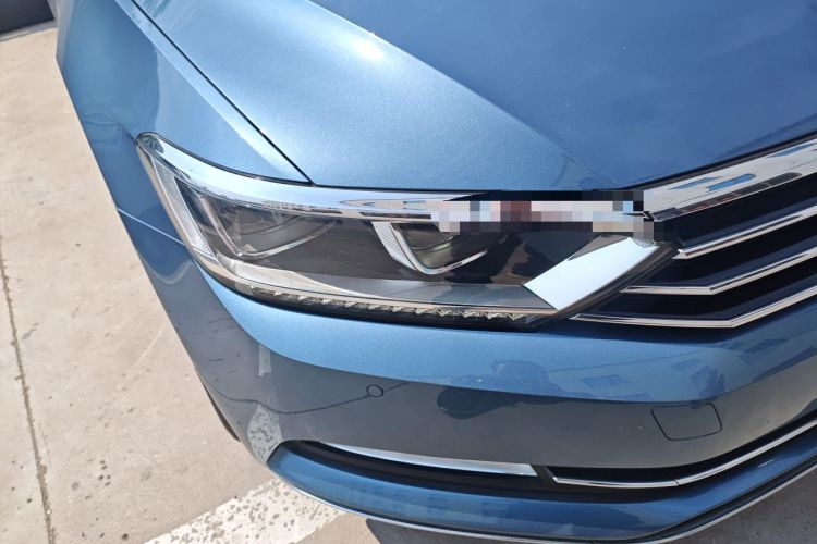 Used Volkswagen Variant 2018 380TSI Two-Wheel Drive Comfort Edition Right Front Headlight