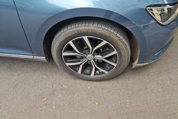Used Volkswagen Variant 2018 380TSI Two-Wheel Drive Comfort Edition Right Front Wheel Hub